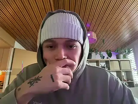 Snapshot of ccamilo-andress chatting on January 8, 2026, 10:17 am ccamilo-andress online show from January 8, 2026, 10:17 am