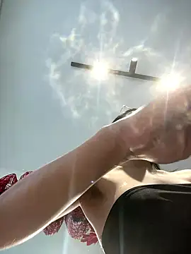 ariel jonees online show from January 6, 2026, 4:32 pm