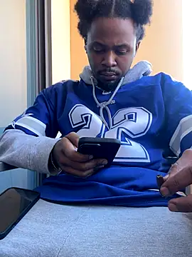 Snapshot of MobyDxck chatting on December 1, 2024, 4:29 pm MobyDxck online show from December 1, 2024, 4:29 pm