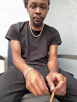 Snapshot of MobyDxck chatting on December 15, 2024, 6:04 pm MobyDxck online show from December 15, 2024, 6:04 pm