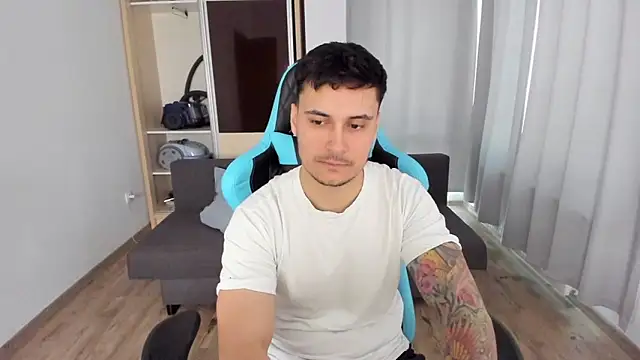 MatMalonne online show from February 11, 2025, 2:35 pm