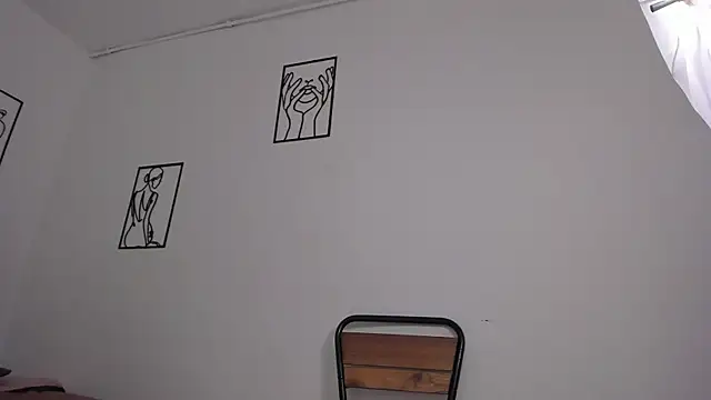 cloehonney online show from February 28, 2025, 3:15 am