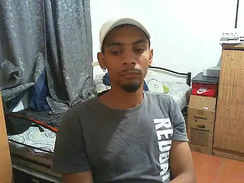 29YOURZ 28  online show from September 25, 2025, 5:11 am