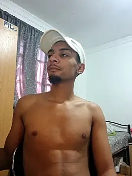 29YOURZ 28  online show from December 17, 2025, 12:22 pm