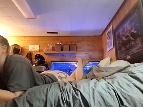 Snapshot of Ryan_and_Aurora chatting on February 12, 2026, 11:33 pm Ryan and Aurora online show from February 12, 2026, 11:33 pm