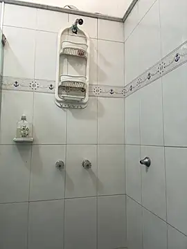 kiim taaylor online show from February 8, 2025, 2:27 pm