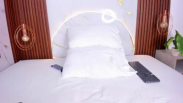 miamiller69 online show from November 8, 2025, 4:45 am