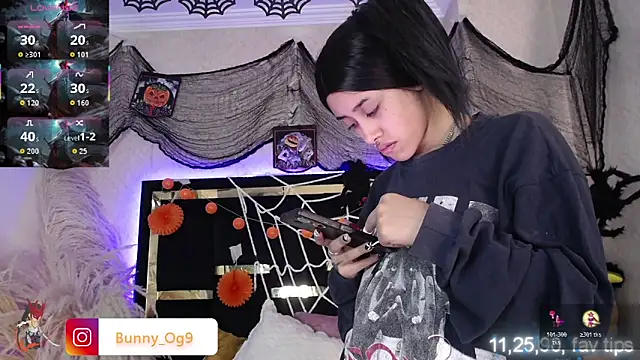 Bunny O online show from November 1, 2025, 8:55 pm