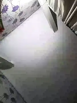 SweetLeila40 online show from December 27, 2024, 6:31 pm