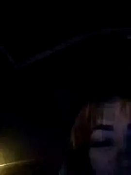 SweetLeila40 online show from December 31, 2024, 10:34 pm