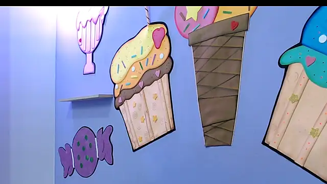 Snapshot of evaleribigtits18 chatting on November 17, 2025, 7:08 pm evaleribigtits18 online show from November 17, 2025, 7:08 pm