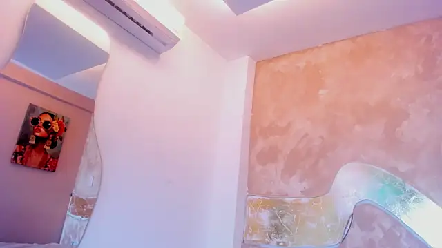 melaniecooperr online show from October 26, 2025, 2:39 am