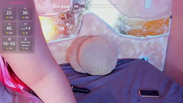 melaniecooperr online show from November 4, 2025, 5:06 am