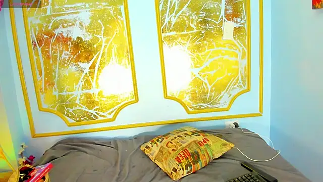 melaniecooperr online show from March 3, 2026, 3:23 am