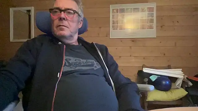 lelohop online show from February 5, 2025, 7:18 am