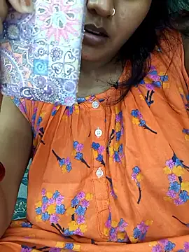 Snapshot of MUMTAJ-1 chatting on May 11, 2026, 9:04 am MUMTAJ-1 online show from May 11, 2026, 9:04 am