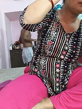 Snapshot of MUMTAJ-1 chatting on May 25, 2026, 1:33 am MUMTAJ-1 online show from May 25, 2026, 1:33 am