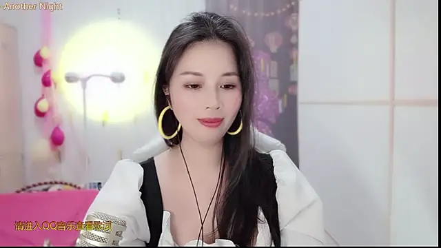 HK angelchloe online show from March 6, 2025, 7:14 am