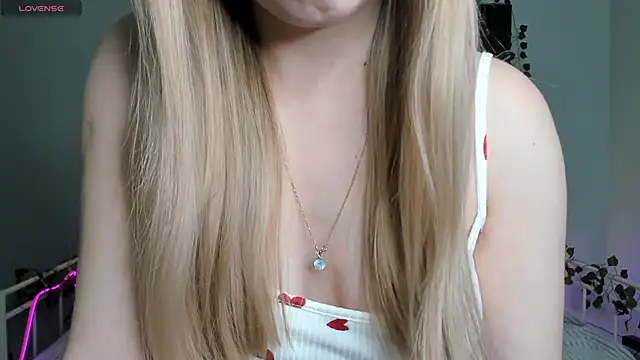 Snapshot of Melissa_babs chatting on December 7, 2024, 5:15 am Melissa babs online show from December 7, 2024, 5:15 am