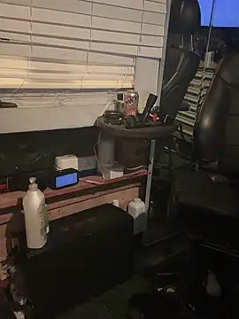 Snapshot of Naughty_Excitement chatting on December 18, 2024, 12:29 pm Naughty Excitement online show from December 18, 2024, 12:29 pm