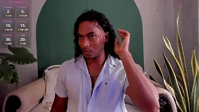 noah jones   online show from November 25, 2025, 4:40 pm