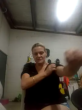 Snapshot of llASHll chatting on November 28, 2025, 7:16 pm llASHll online show from November 28, 2025, 7:16 pm