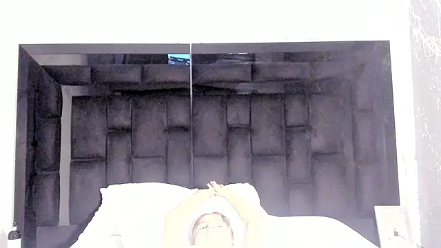 PaigeJayden online show from February 1, 2025, 6:00 am