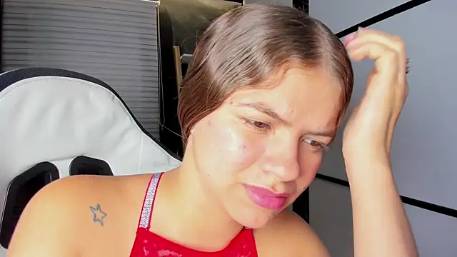 PaigeJayden online show from February 12, 2025, 2:35 am