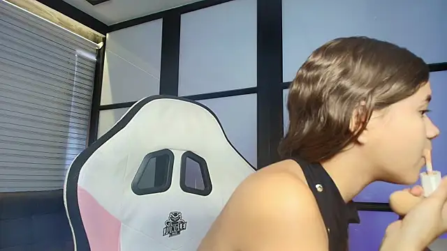 PaigeJayden online show from March 6, 2025, 8:37 pm