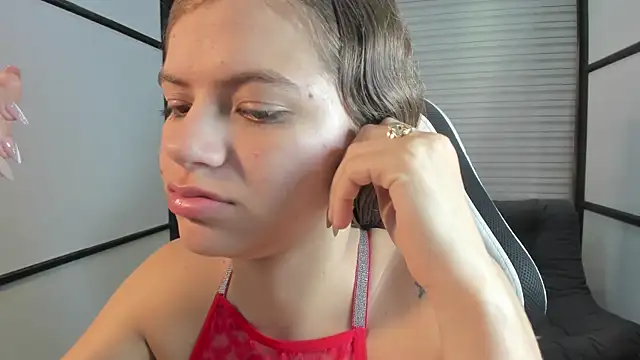 PaigeJayden online show from March 12, 2025, 3:02 am