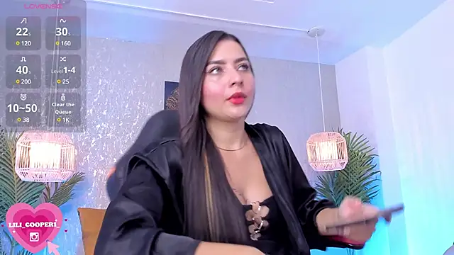 lilicooper  online show from December 13, 2024, 8:26 pm