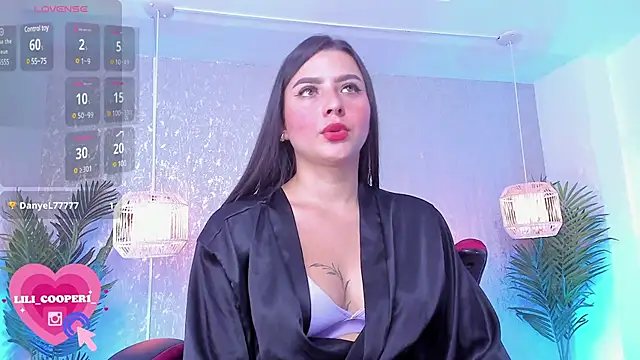 lilicooper  online show from January 8, 2025, 8:07 pm