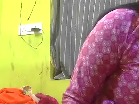 CUTYHINA 001 online show from December 11, 2024, 10:58 am