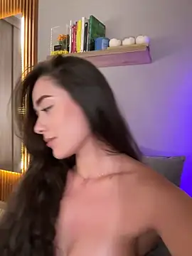 FridaKlein online show from December 20, 2024, 11:47 pm