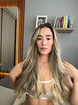 FridaKlein online show from February 23, 2026, 9:12 pm