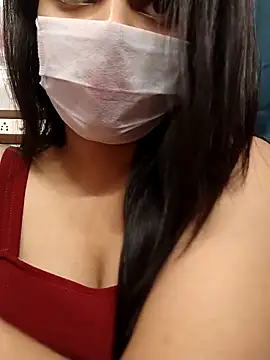 Myloveurvi online show from March 24, 2026, 5:07 pm