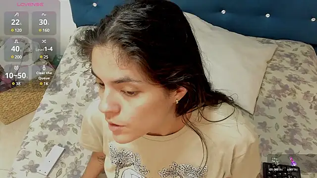 sofiaclauss online show from February 11, 2025, 4:55 am