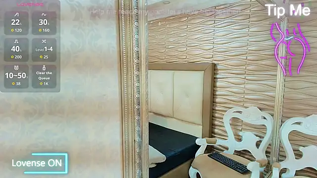 sofiaclauss online show from September 15, 2025, 2:55 am