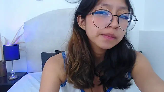 Yommi Winx online show from February 2, 2025, 1:45 am