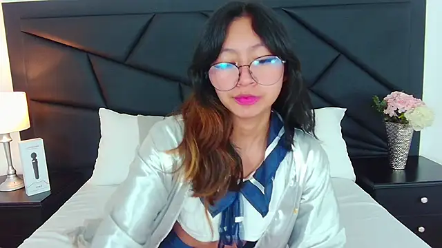 Yommi Winx online show from March 22, 2025, 12:25 pm