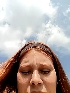 aurora sky11 online show from January 14, 2025, 7:43 pm