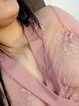 im here- online show from October 12, 2025, 4:50 pm