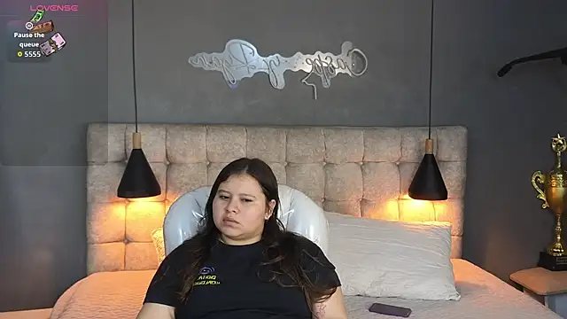 Laia and Aloby online show from September 24, 2025, 10:24 pm