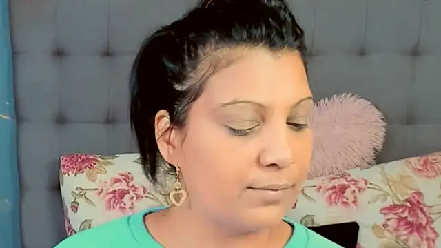 AmyCubes online show from March 4, 2025, 1:12 am