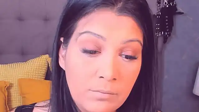 AmyCubes online show from April 14, 2026, 11:27 am