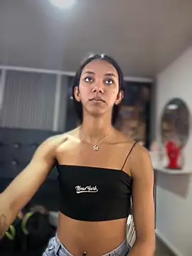 Nikol Rang   online show from September 26, 2025, 6:45 pm