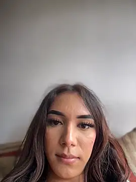 Snapshot of Nikol_Rang__ chatting on November 10, 2025, 5:01 pm Nikol Rang online show from November 10, 2025, 5:01 pm