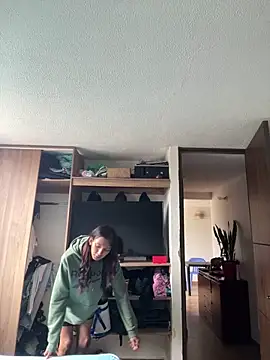 Snapshot of Nikol_Rang__ chatting on November 19, 2025, 2:50 pm Nikol Rang online show from November 19, 2025, 2:50 pm