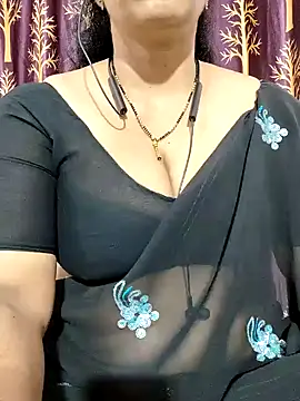 bhuvana555 online show from January 25, 2025, 8:53 pm