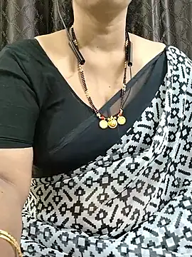 bhuvana555 online show from September 27, 2025, 6:24 pm